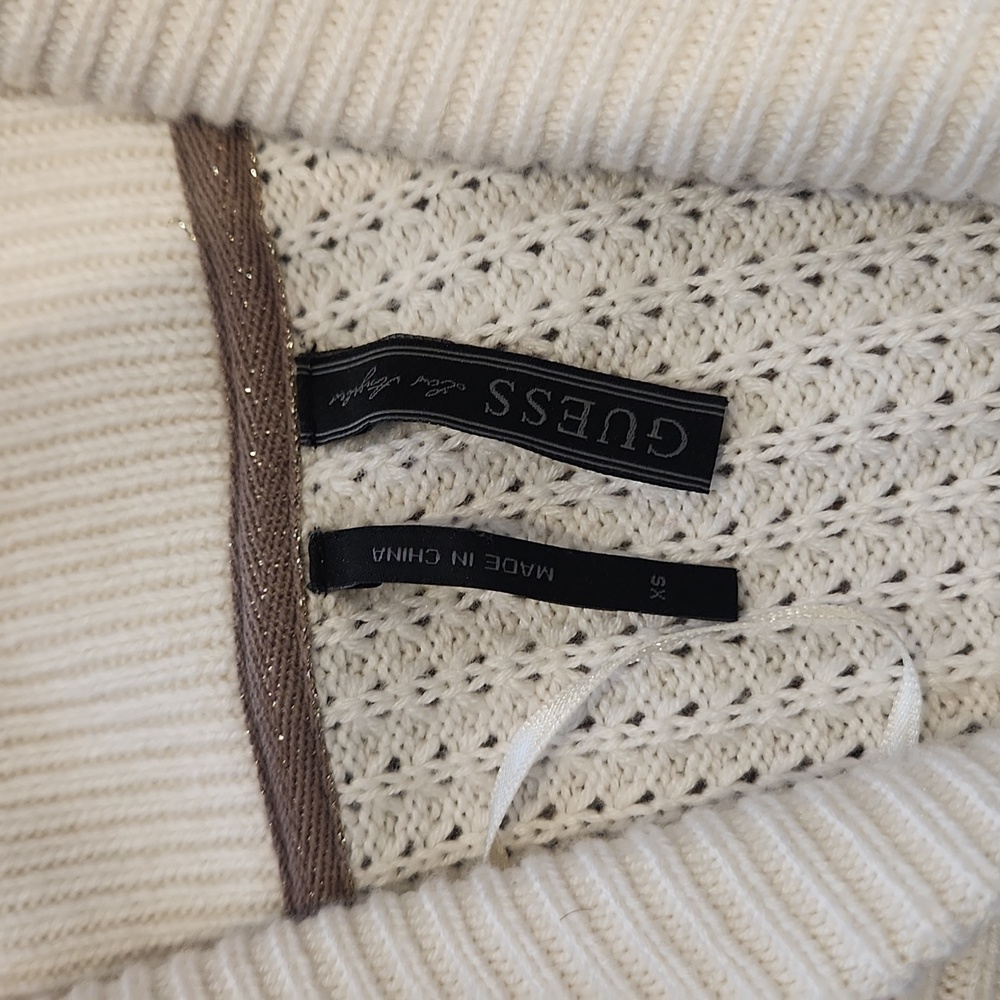Guess Sweater - Picture 4 of 5